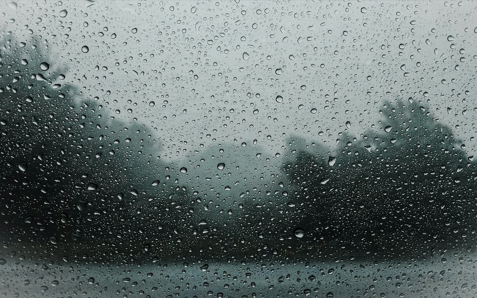 A Simple Monsoon Skincare Routine for Humid Days